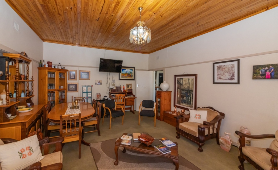 4 Bedroom Property for Sale in Kroonheuwel Free State